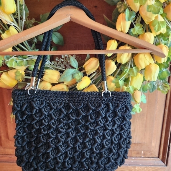 Womens crochet hand bag - Picture 4 of 9